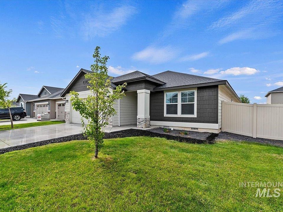 1st image of 3023 W Silver Riv