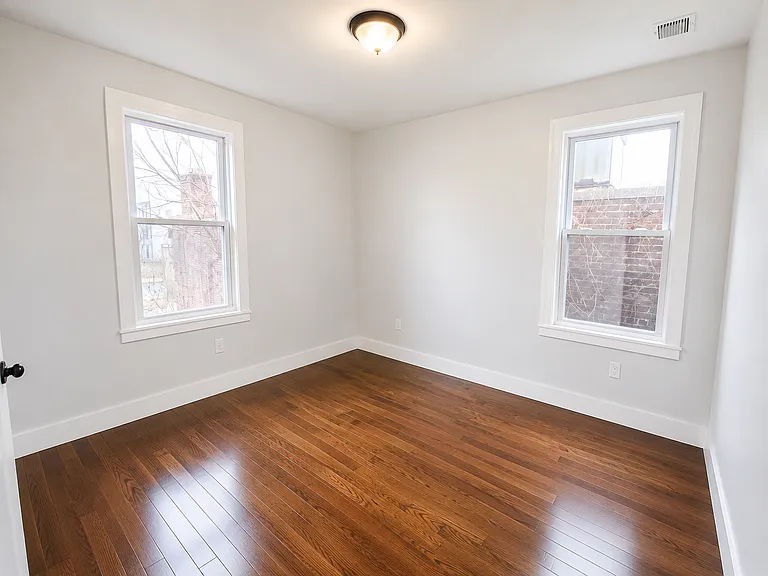 179 21st St #3B — Photo 7