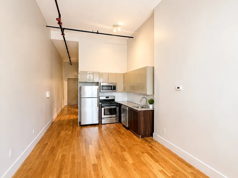 41 Kosciuszko St #108 — Photo 3
