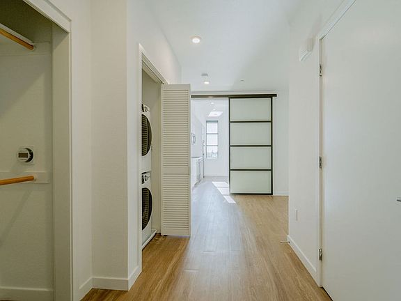 2nd image of 2640 Shattuck Ave #602