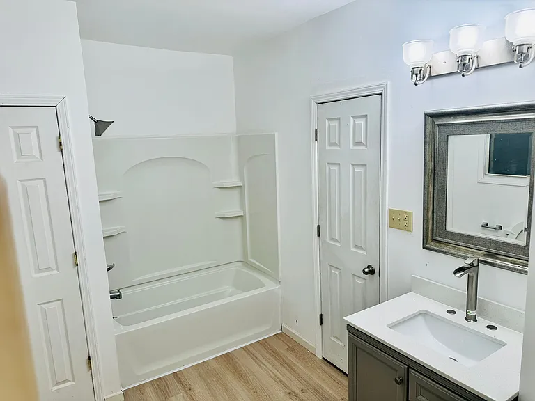 504 W Memorial Dr — Photo 11