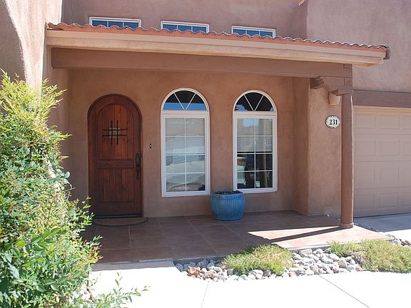 2nd image of 231 Calle Consuelo NE
