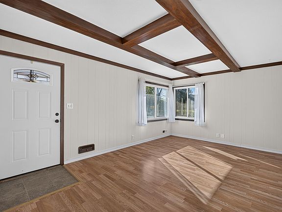2nd image of 6845 Channel Rd NE