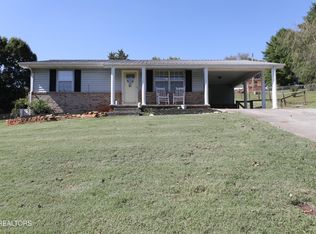 207 Heuer St, Sweetwater, TN 37874
