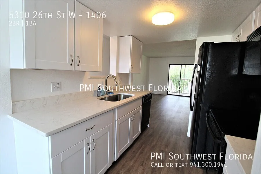 Building Photo - 5310 26th St W #1406