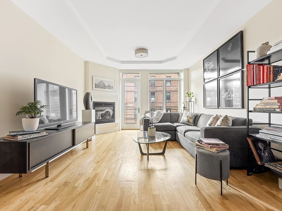 1st image of 2077 5th Ave APT 4A