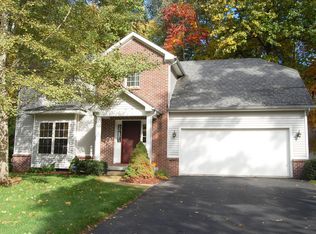 5728 Climbing Way Ct, Sylvania, OH 43560
