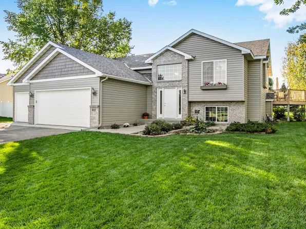 918 15th St N, Sartell, MN 56377