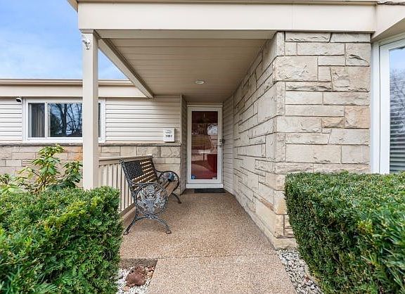 3rd image of 1491 Mohican Dr