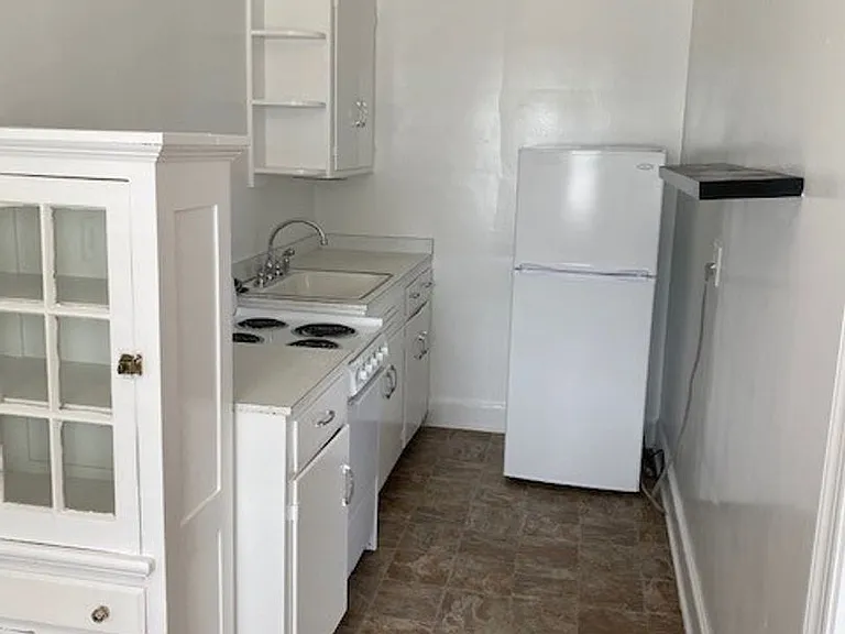 Gray Court Apartments — Photo 24