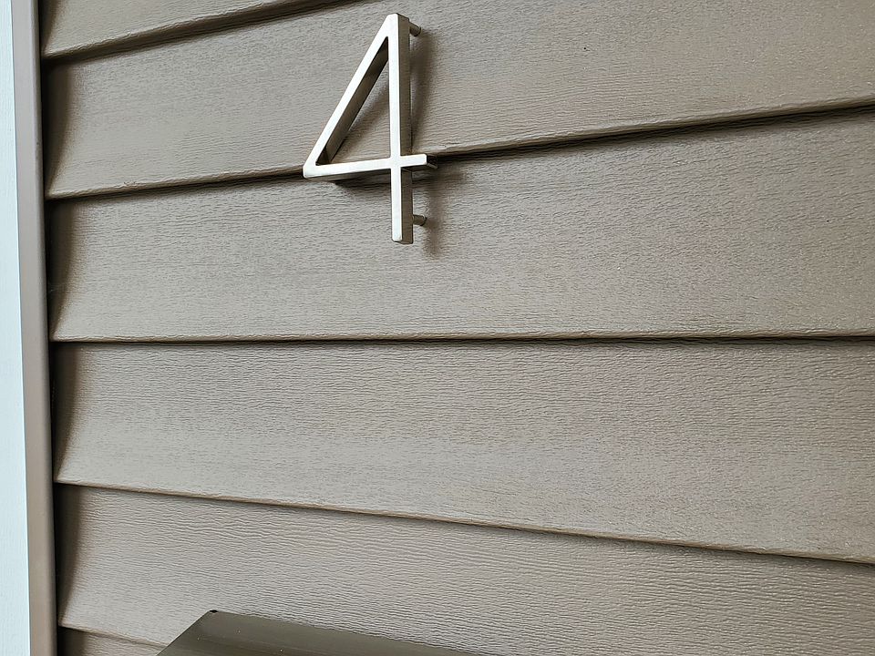 Apartment 4