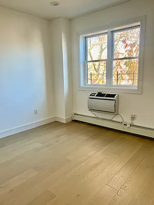 Rented by Daniel Gale Sotheby's International Realty | media 2