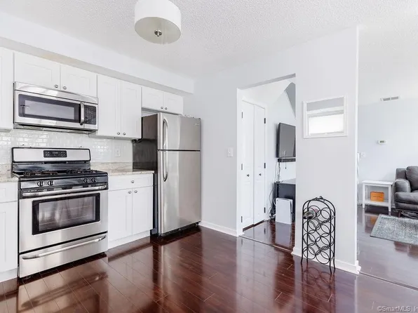 3208 Whitney Avenue #5C, Hamden, CT 06518