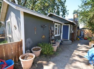 1205 E 12th St, The Dalles, OR