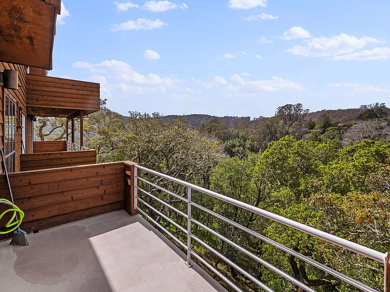 985 W California Ave — Photo 38