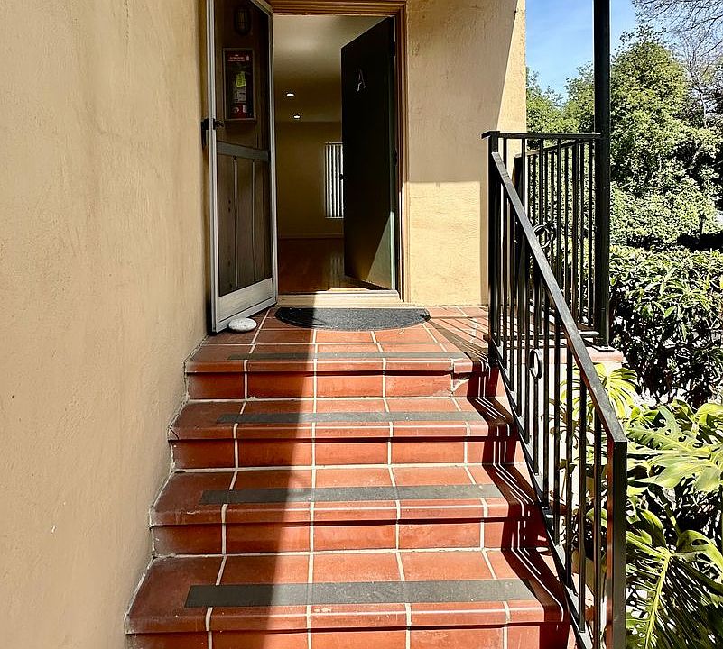 1st image of 221 N El Camino Real APT A
