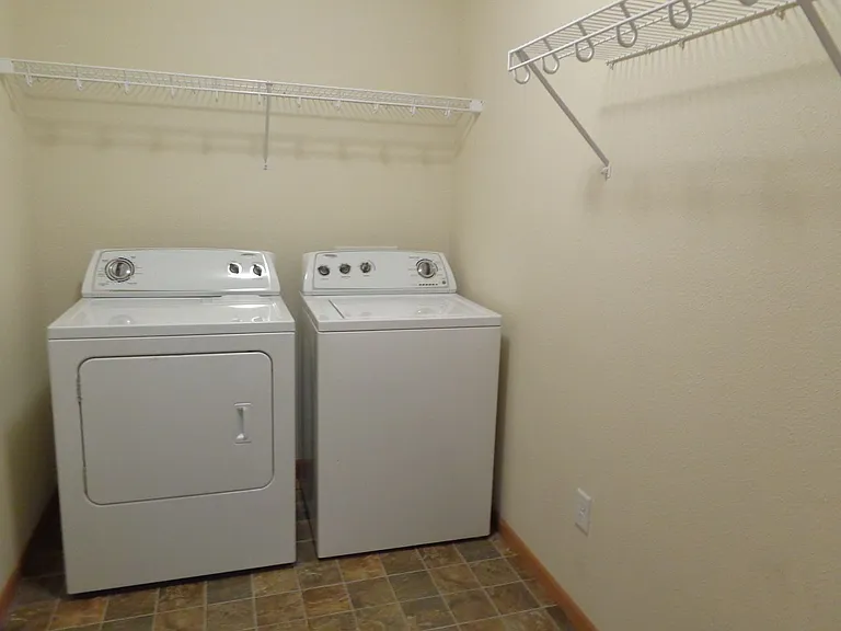 West Lake III Apartments — Photo 67