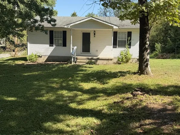 800 Lakeview Ave, Providence, KY 42450