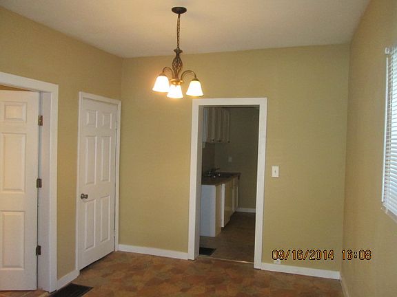 5th image of 553 Highland St SE