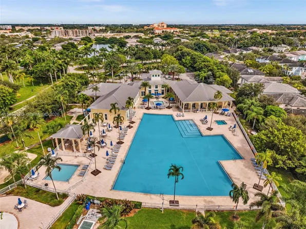 625 SE 30th Ter, Homestead, FL 33033