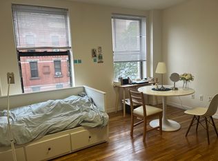 216 W 100th St APT 413, New York, NY 10025