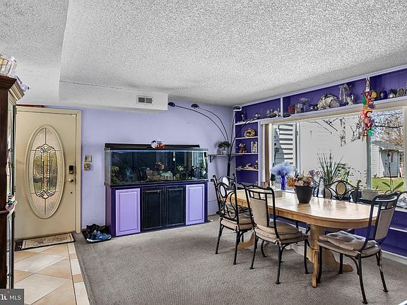5th image of 181 Pageant Ln