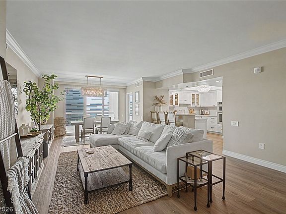 4th image of 2777 Paradise Rd Unit 801
