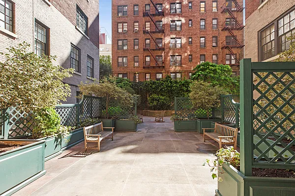 Sold by Corcoran | media 14