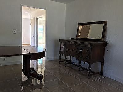 3rd image of 355 Kirby Ave