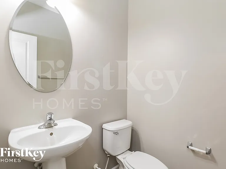 4313 Roundwood Ct — Photo 16