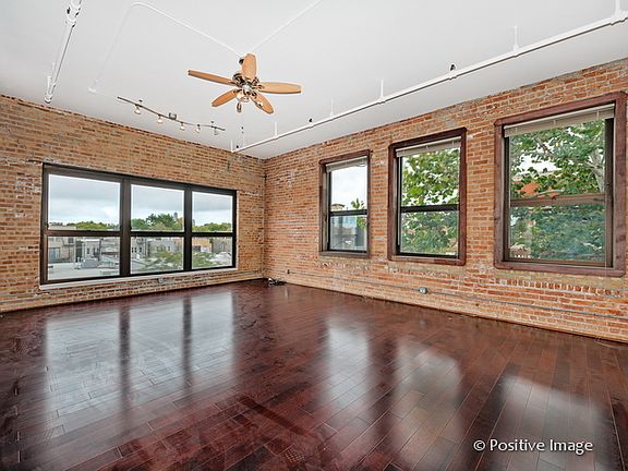 5th image of 1728 N Damen Ave APT 304