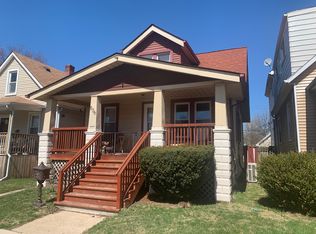 836 Chestnut St, Wyandotte, MI