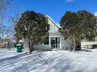 3460 Livingston Ave, Wayzata, MN 55391