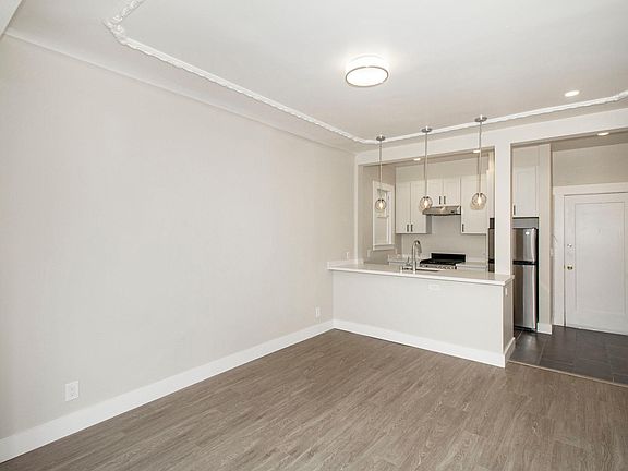 4th image of 1795 Ofarrell St #Pb1bjzzsw