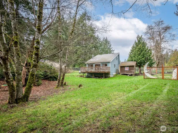 406 E Madrona Boulevard NW, Lakebay, WA 98349