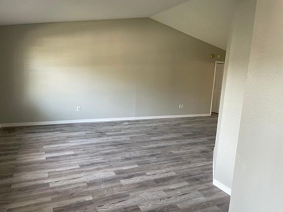 4th image of 11728 Lynmoor Dr