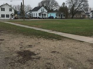 200 S C St, Cheboygan, MI 49721