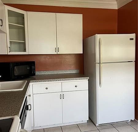 3rd image of 3100 N Palm Aire Dr APT 807