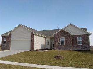 1737 Beacon Pointe Blvd, Brownsburg, IN 46112