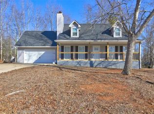 95 Pine Grove Cir, Newnan, GA 30263