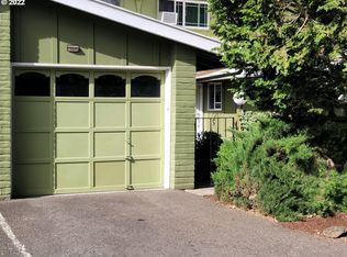 1352 Quaker St, Eugene, OR 97402