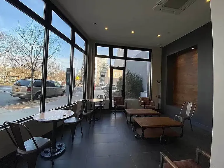 434 Manhattan Ave #PENTHOUSE — Photo 22