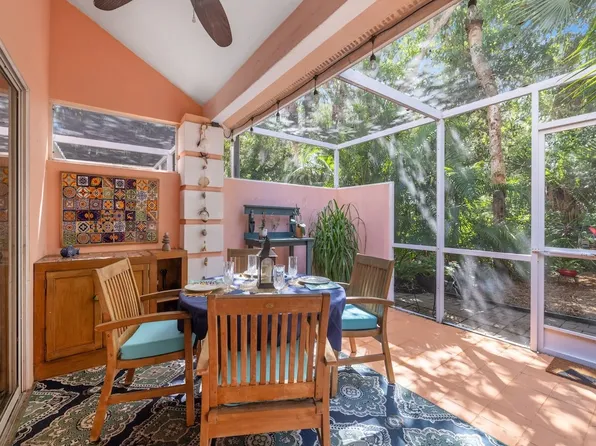 1308 Coral Park Ln #104, Vero Beach, FL 32963