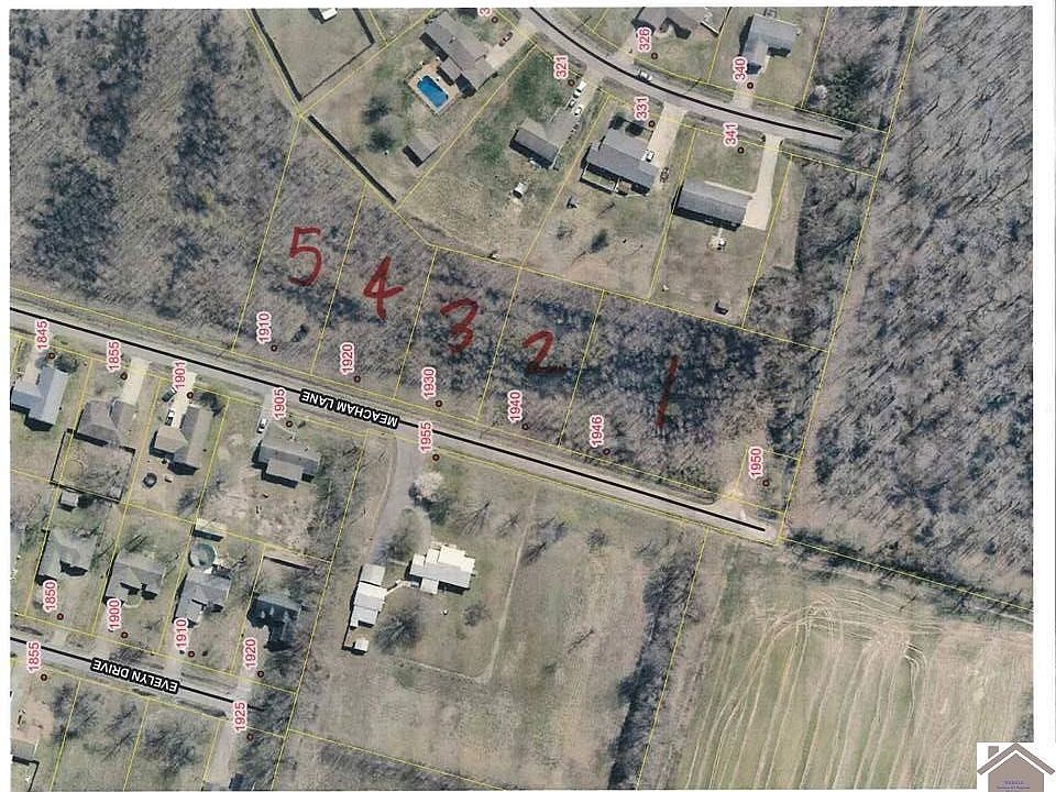 2nd image of 1800 Meacham Ln #1946