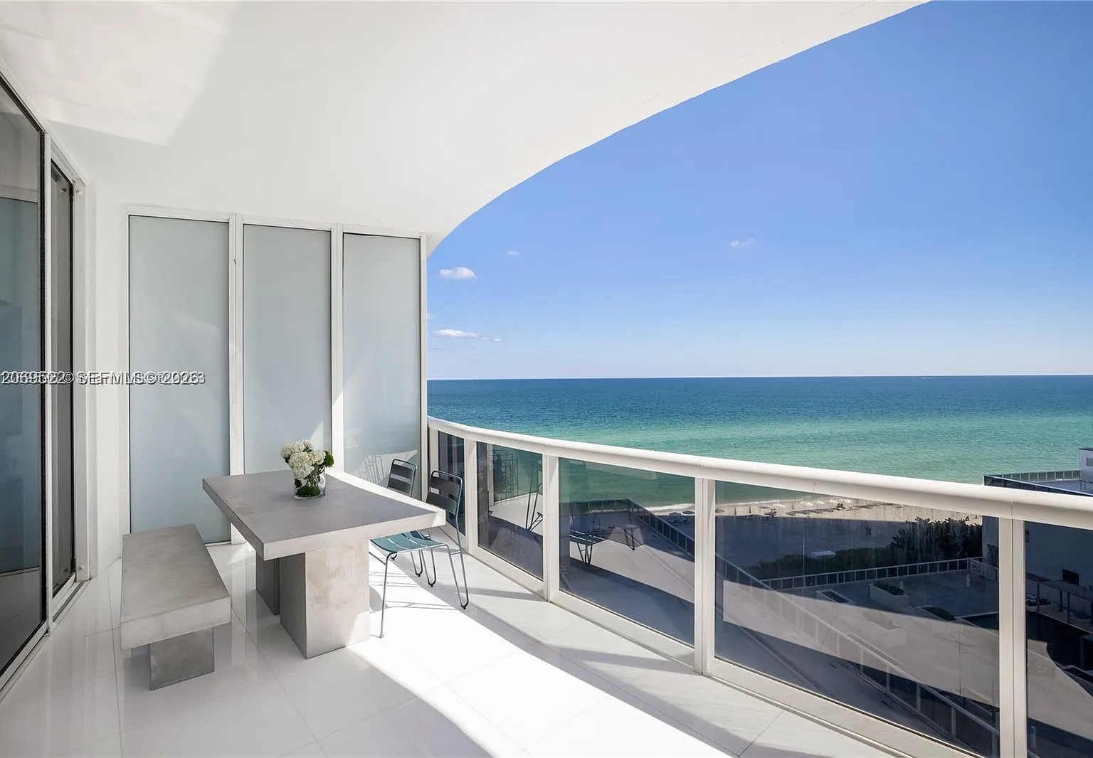 Tdr Tower Ii Condo — Photo 1