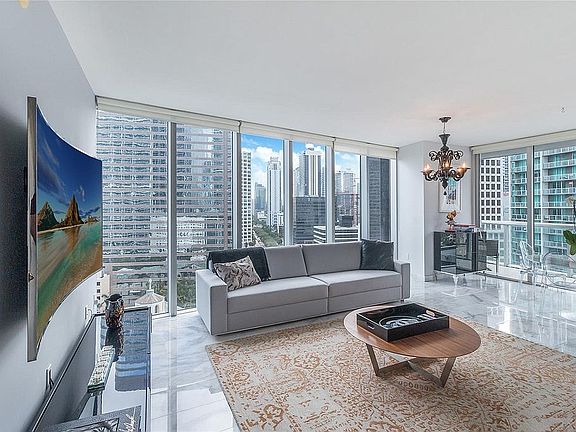 3rd image of 485 Brickell Ave APT 1708