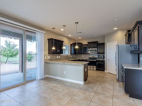 3rd image of 8625 N Continental Links Dr