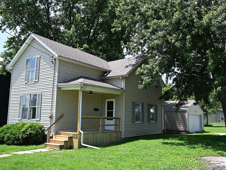 1st image of 302 S Summit St