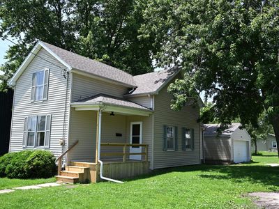 302 S Summit St, El Paso, IL, 61738
