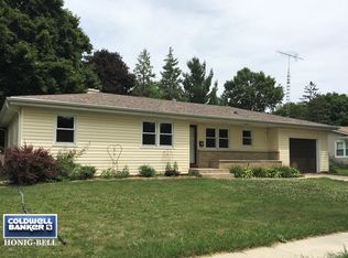 119 Warren Pl, Dekalb, IL 60115